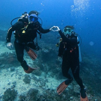 Scuba diving in El Nido